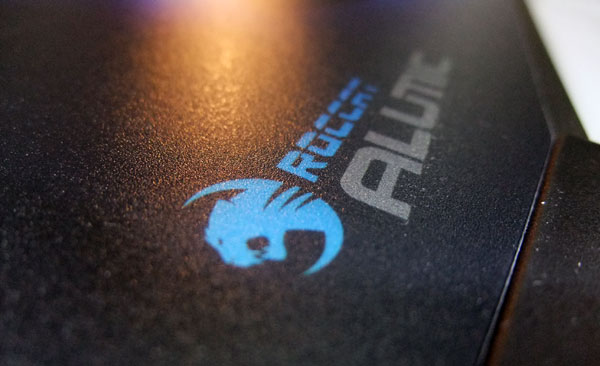 roccat-alumic-review-speed-surface
