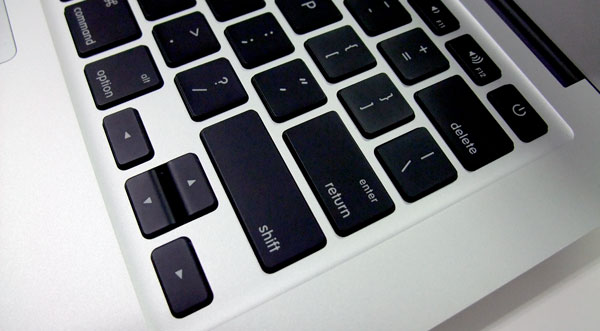 macbook-air-mid-2012-review-keyboard-us