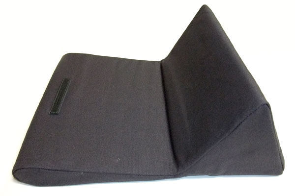 ipevo-padpillow-ipad-stand-review-black-open