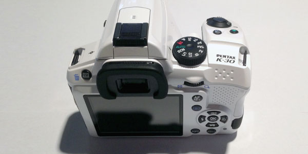 pentax-k30-review-body-display