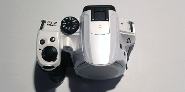 pentax-k30-review-body-top-detail