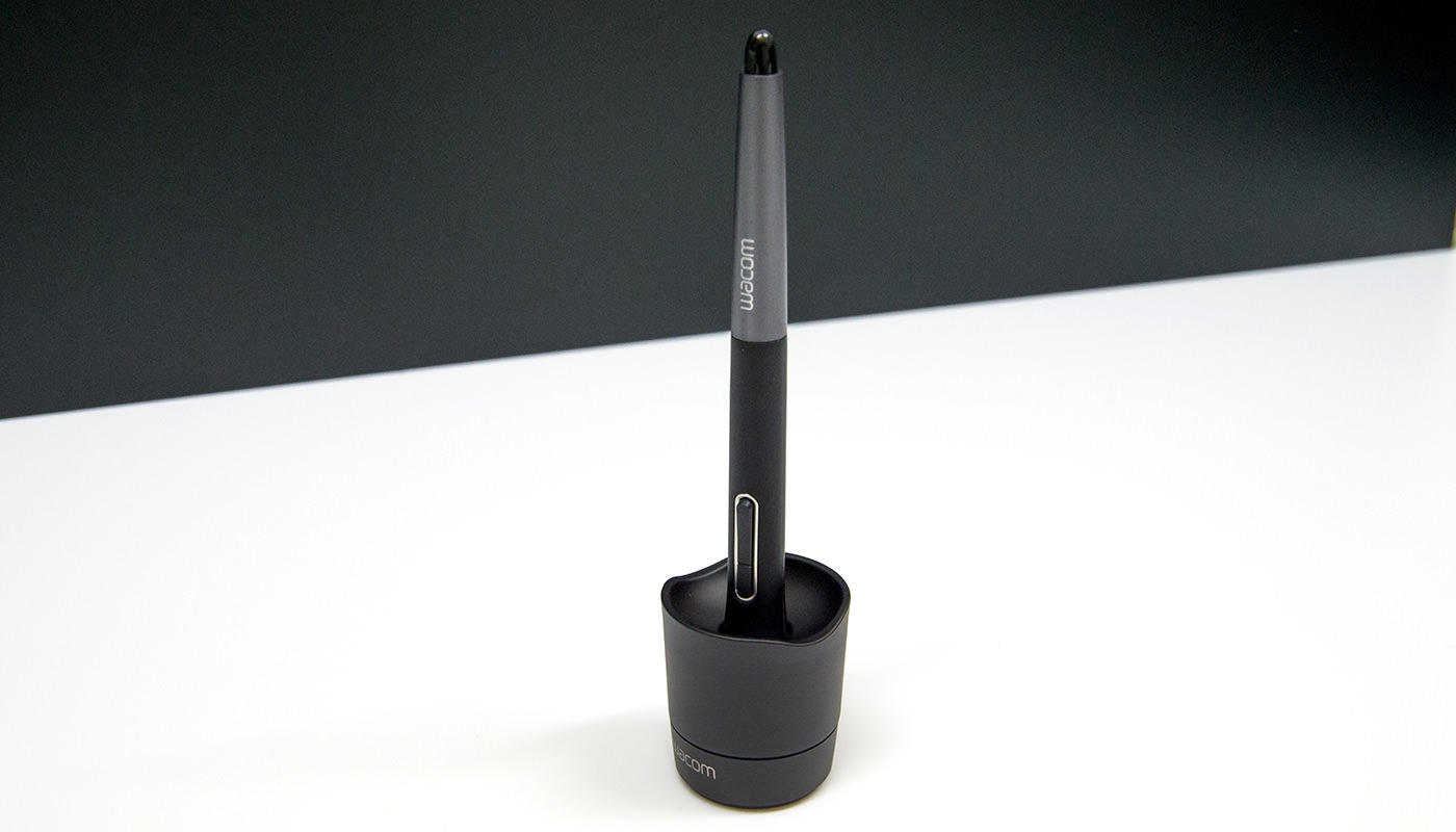 Wacom Cintiq 13HD 液タブ Amazon | Wacom Cintiq 13HD Interactive Pen Display (DTK1300