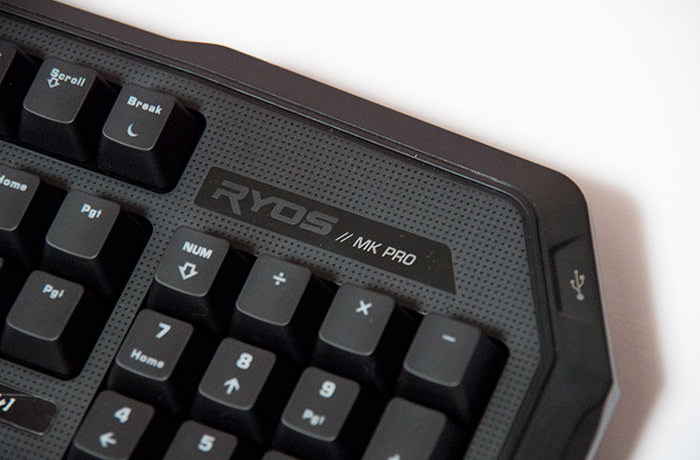 roccat-ryos-pro-review-right-top