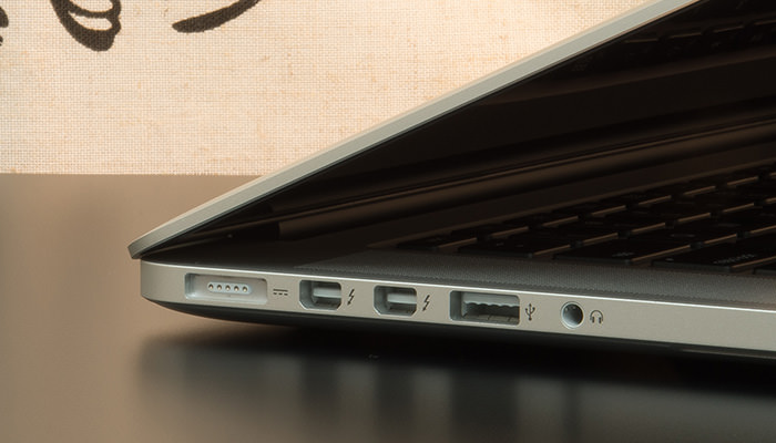 macbook-pro-retina-15-review-left-ports