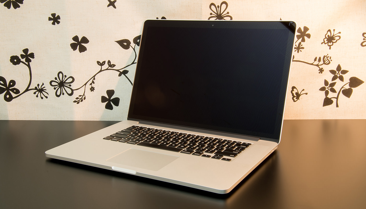 Apple MacBookPro 15インチ Mid 最上位モデル