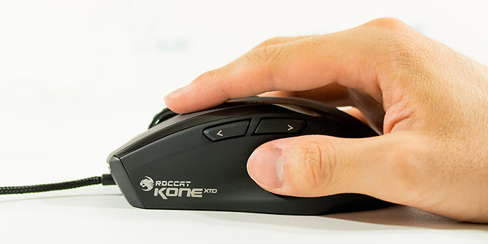 roccat-kone-xtd-opt-review-side-finger