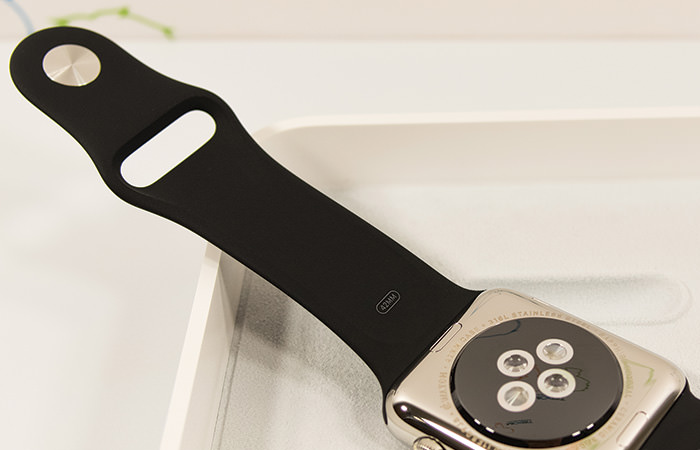 apple-watch-review-band-entire