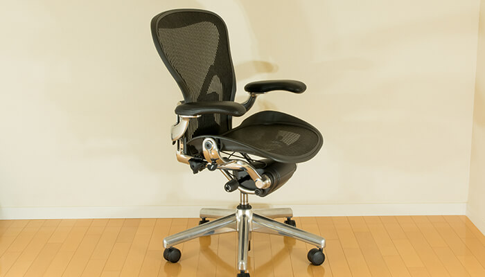 review-aeron-chair-entire