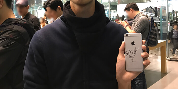 meet-tim-cook-signature