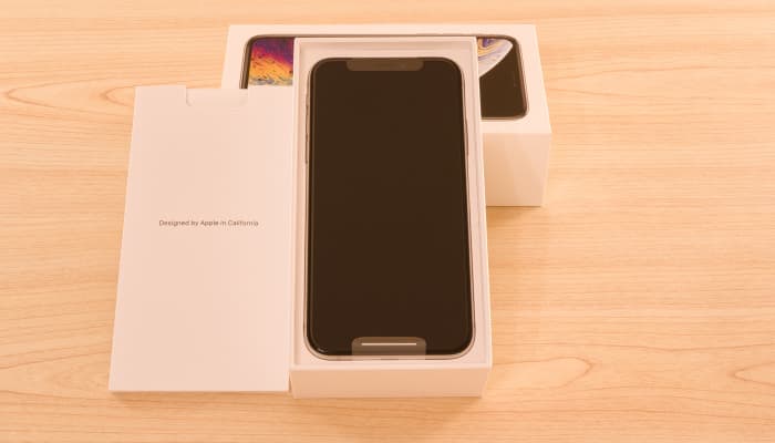 review-iphone-xs-package-reveal